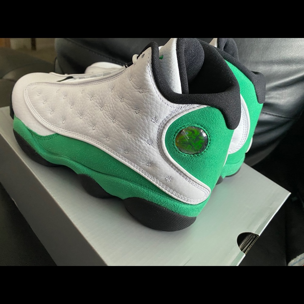 Air Jordan lucky green